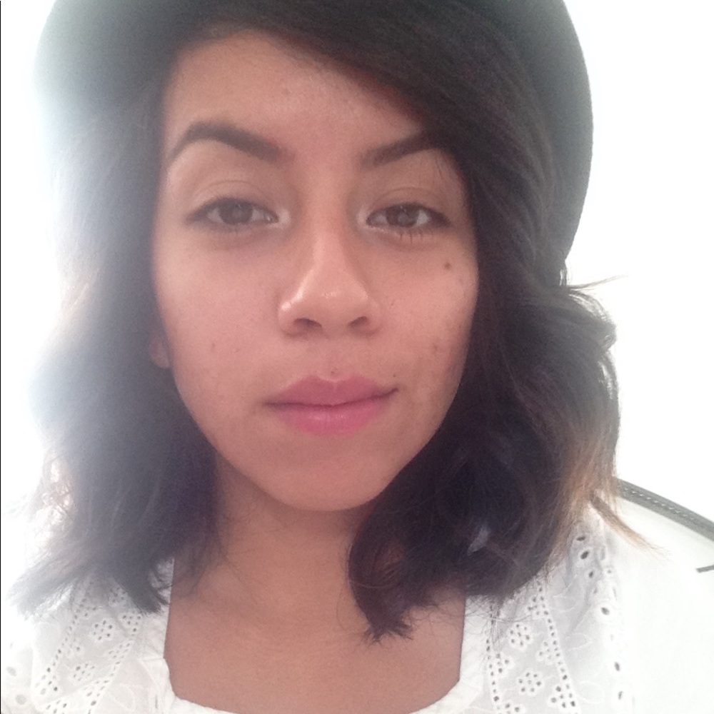 Meet your Posher, Sharon